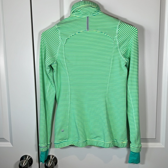 Lululemon Forthright 1/2 Zip - Picture 3 of 12